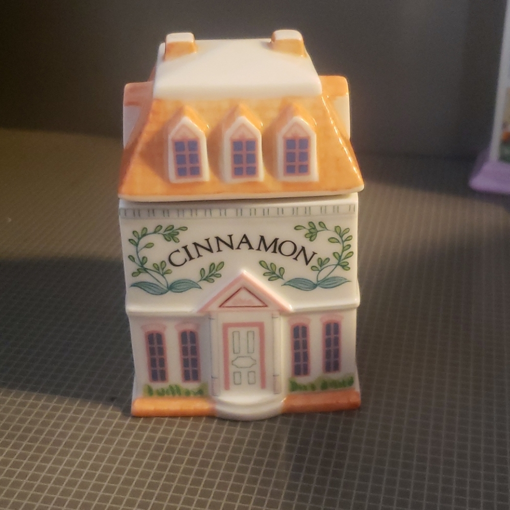 Lenox single spice house - Cinnamon